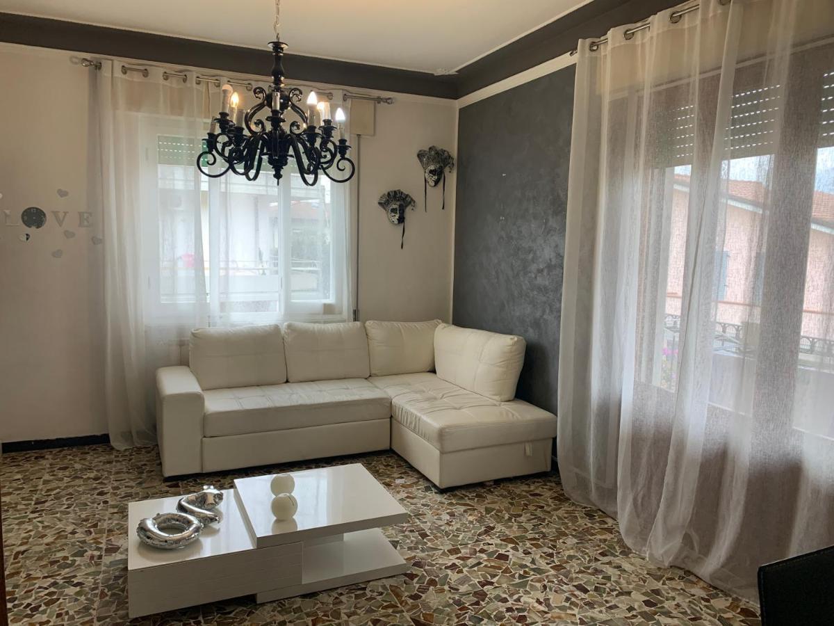 Apartament La Casa Di Vale Marina di Massa Zewnętrze zdjęcie